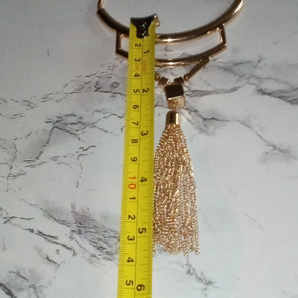 Beautiful Vintage Gold Tone Statement Necklace with Tassel - Picture 7 of 11